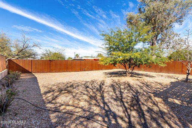 2701 N Walnut Avenue, Tucson, AZ 85712