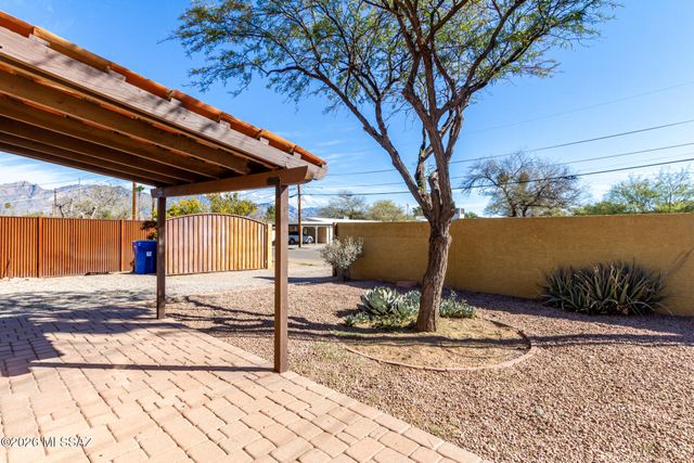 2701 N Walnut Avenue, Tucson, AZ 85712