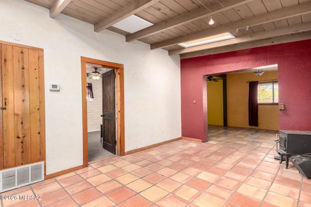 2701 N Walnut Avenue, Tucson, AZ 85712