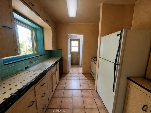 2536 Montclair, San Diego, CA 92104