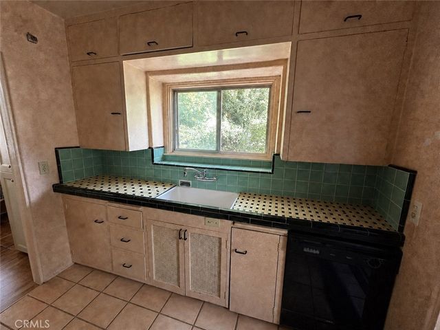 2536 Montclair, San Diego, CA 92104