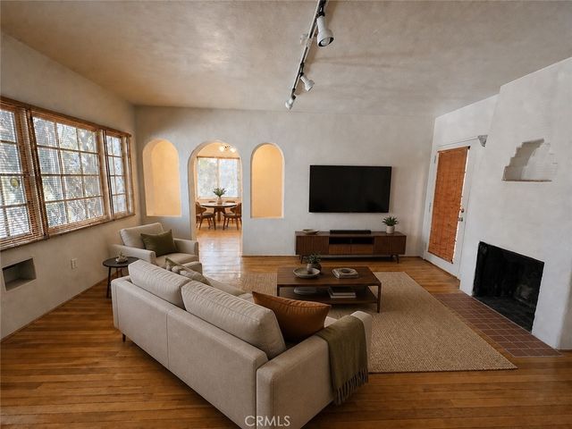 2536 Montclair, San Diego, CA 92104