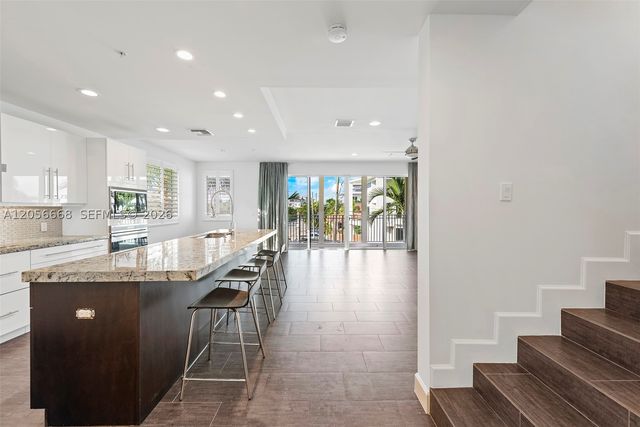 348 Elm St B-10, Hollywood, FL 33019