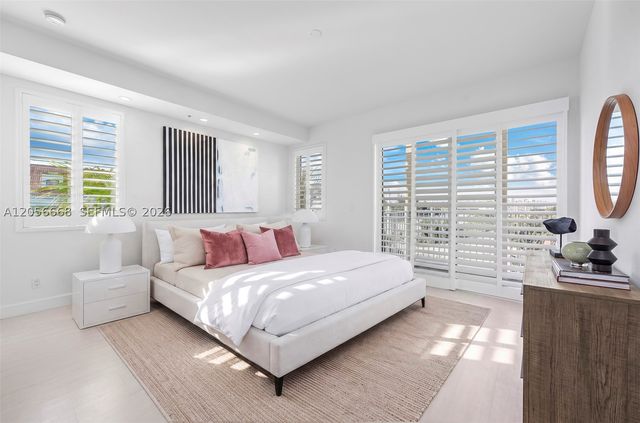 348 Elm St B-10, Hollywood, FL 33019