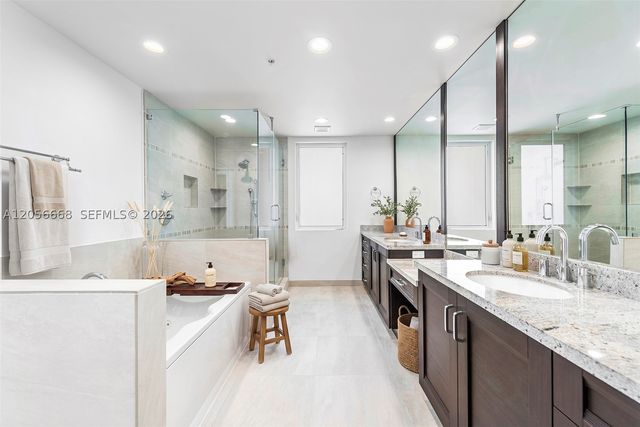348 Elm St B-10, Hollywood, FL 33019