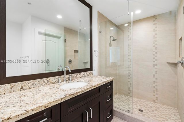 348 Elm St B-10, Hollywood, FL 33019