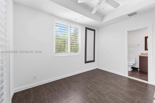348 Elm St B-10, Hollywood, FL 33019