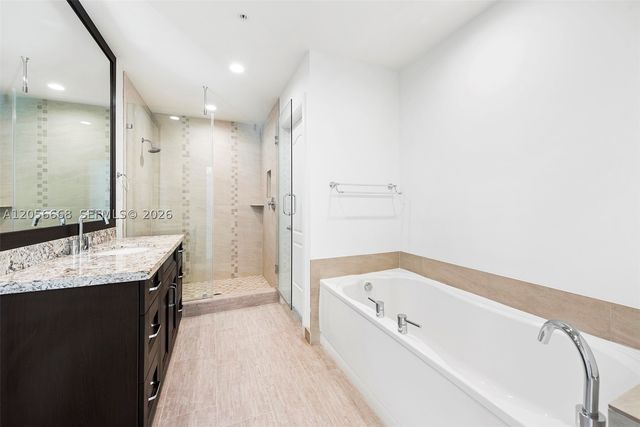 348 Elm St B-10, Hollywood, FL 33019