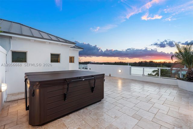 348 Elm St B-10, Hollywood, FL 33019