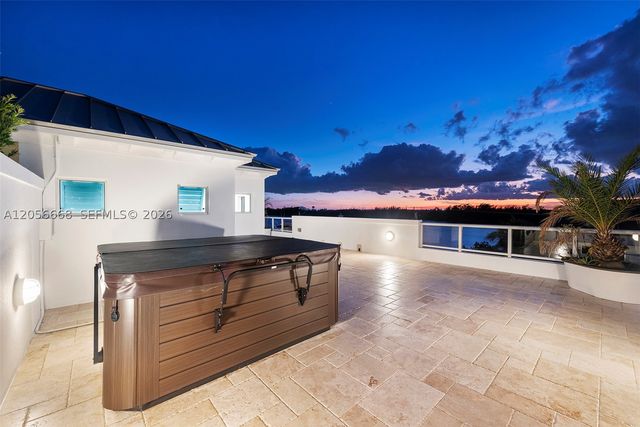 348 Elm St B-10, Hollywood, FL 33019