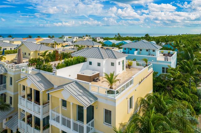 348 Elm St B-10, Hollywood, FL 33019