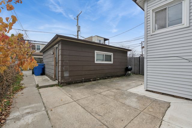 3045 W EASTWOOD Avenue 1, Chicago, IL 60625