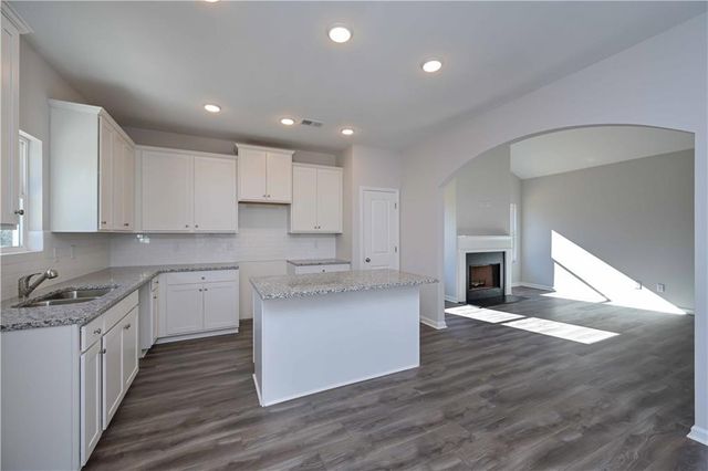 507 Charleston Place, Villa Rica, GA 30180