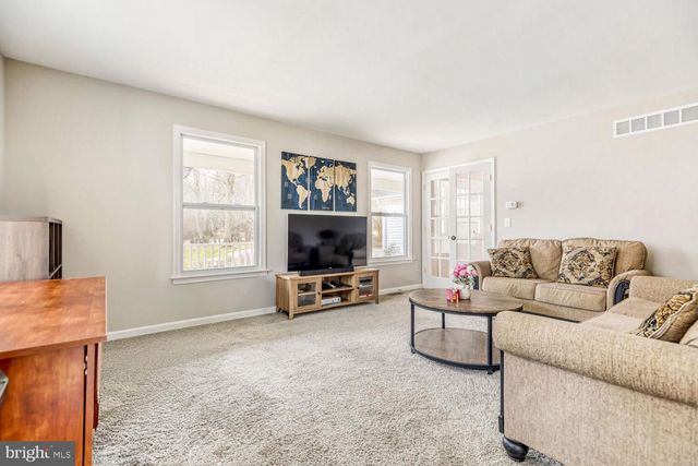 10212 HARVEST FIELDS DR, Woodstock, MD 21163