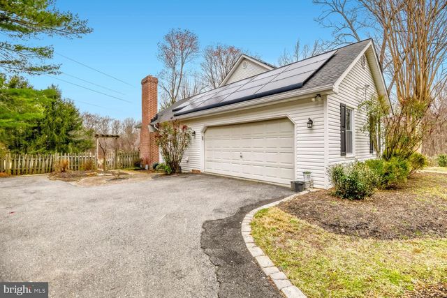 10212 HARVEST FIELDS DR, Woodstock, MD 21163