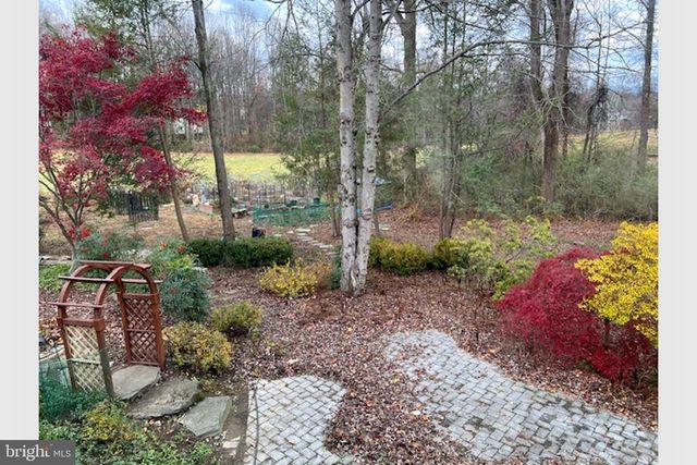 10212 HARVEST FIELDS DR, Woodstock, MD 21163