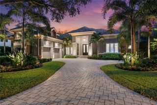 927 Barcarmil WAY, Naples, FL 34110