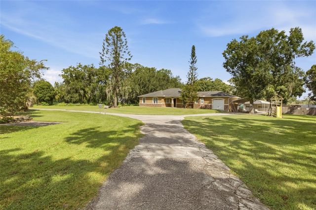 1208 W BAKER STREET, Plant City, FL 33563