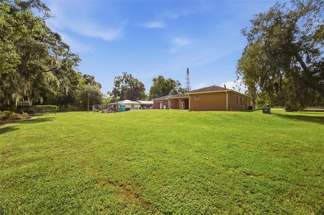 1208 W BAKER STREET, Plant City, FL 33563