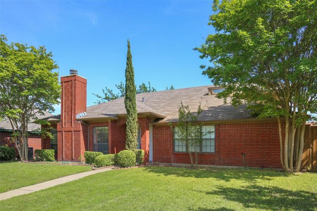 2226 Crystal Creek Lane, Garland, TX 75040