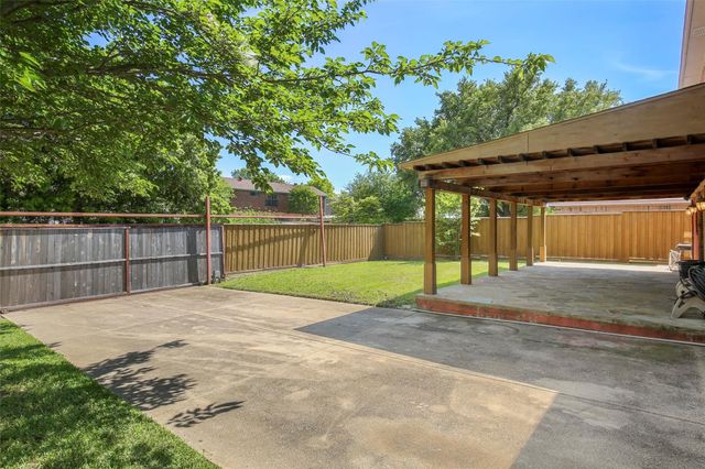 2226 Crystal Creek Lane, Garland, TX 75040