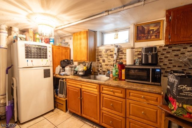180 Berkshire Pl, Irvington Twp., NJ 07111