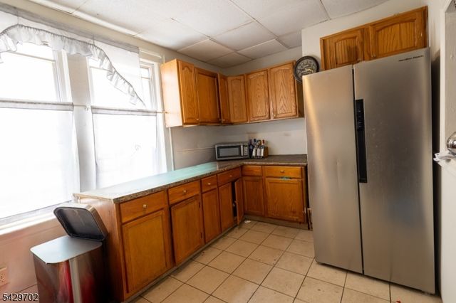 180 Berkshire Pl, Irvington Twp., NJ 07111