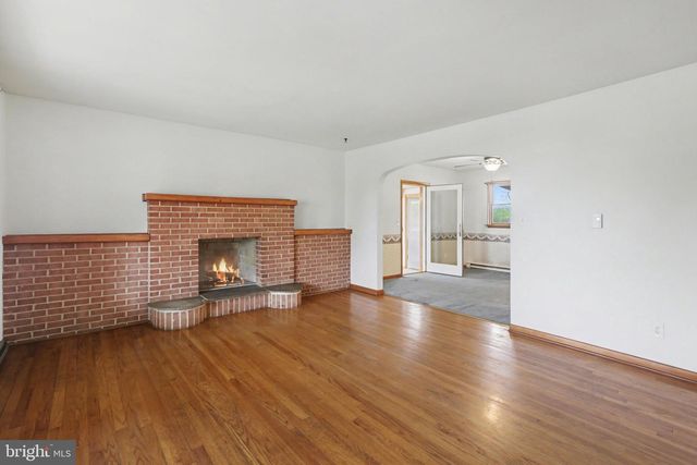 205 N MIDDLESEX RD, Carlisle, PA 17013