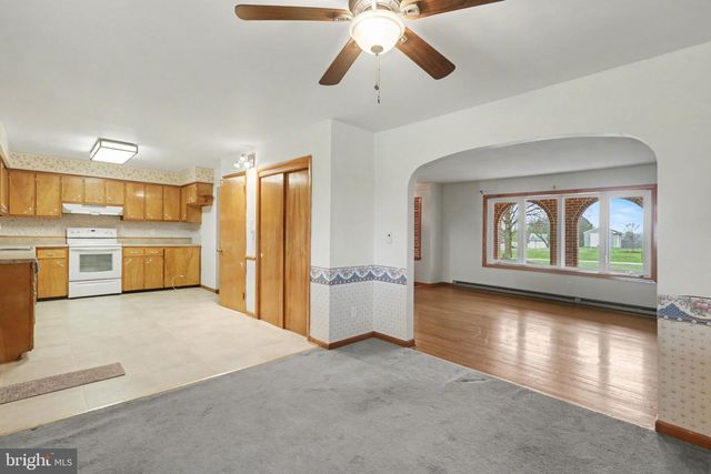 205 N MIDDLESEX RD, Carlisle, PA 17013