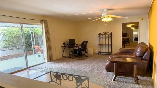 601 N Kirby St 85, Hemet, CA 92545