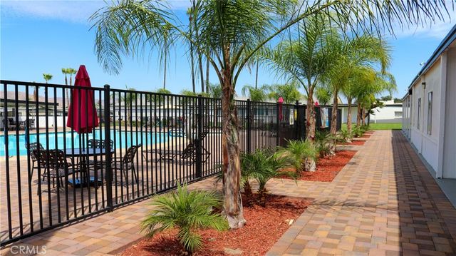 601 N Kirby St 85, Hemet, CA 92545