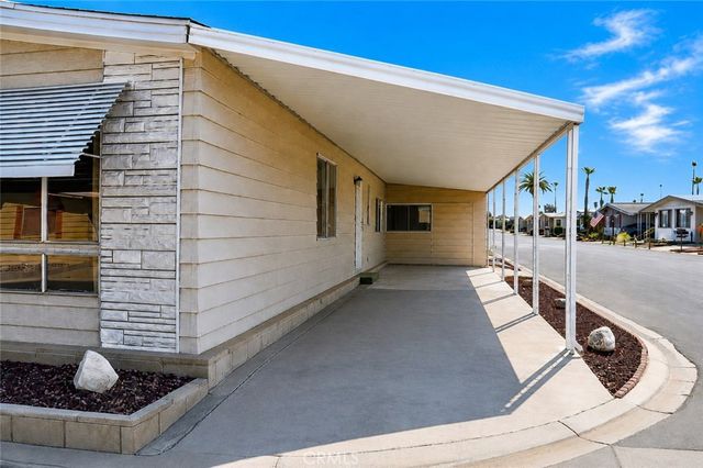 601 N Kirby St 85, Hemet, CA 92545