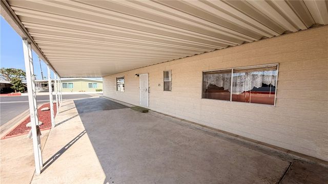 601 N Kirby St 85, Hemet, CA 92545