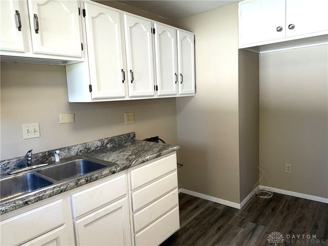 5669 Traymore Drive, Dayton, OH 45424