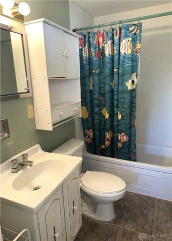 5669 Traymore Drive, Dayton, OH 45424