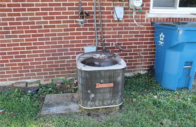 5669 Traymore Drive, Dayton, OH 45424