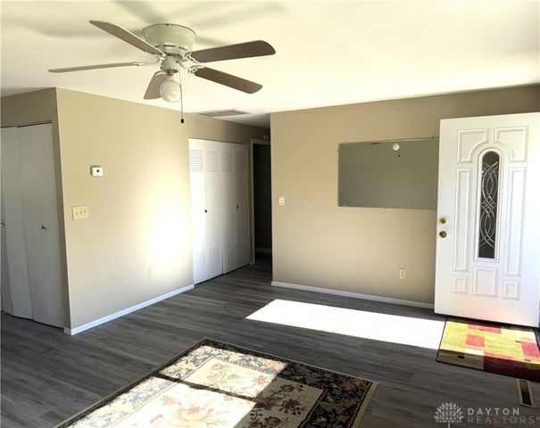 5669 Traymore Drive, Dayton, OH 45424