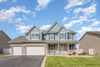 26020 W Ravine Woods Drive, Channahon, IL 60410