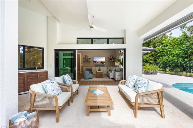 226 Monterey DR, Naples, FL 34119