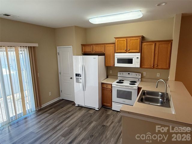 13725 Calloway Glen Drive, Charlotte, NC 28273