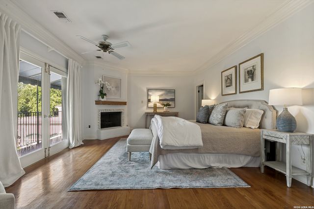 214 Terrell Rd, Terrell Hills, TX 78209
