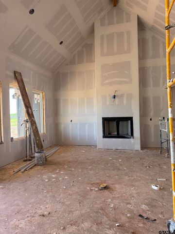 748 County Road 3807, Bullard, TX 75757