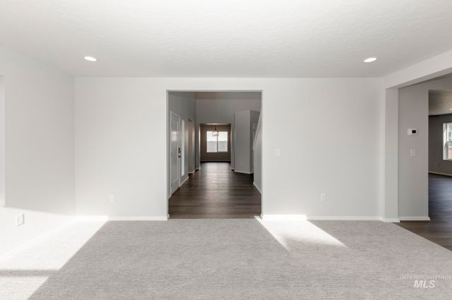 17428 N Union Springs Pl, Nampa, ID 83687