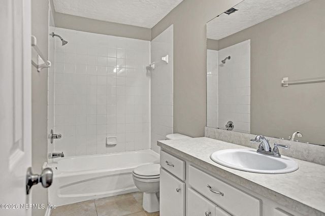 900 COUNTRY BRIDGE Road 3, St. Johns, FL 32259