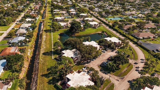 4205 Village Dr D, Delray Beach, FL 33445