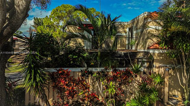 4205 Village Dr D, Delray Beach, FL 33445