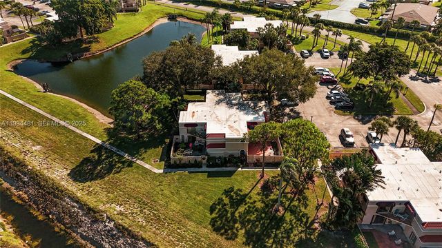 4205 Village Dr D, Delray Beach, FL 33445