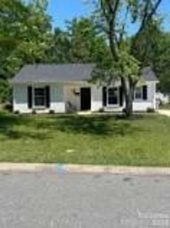 3510 Cypress Pond Drive, Charlotte, NC 28269