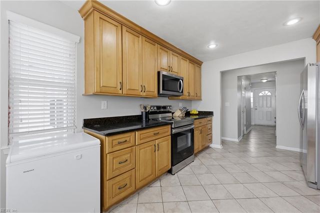 5517 Cabin John DR, Virginia Beach, VA 23464