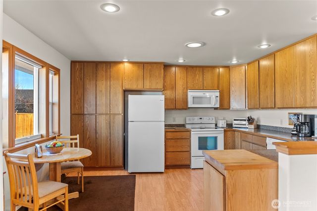 605 Pinyon Place, Omak, WA 98841